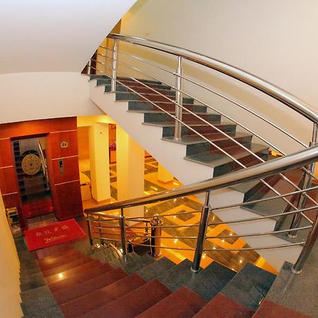 Lao Cai Galaxy Hotel Extérieur photo