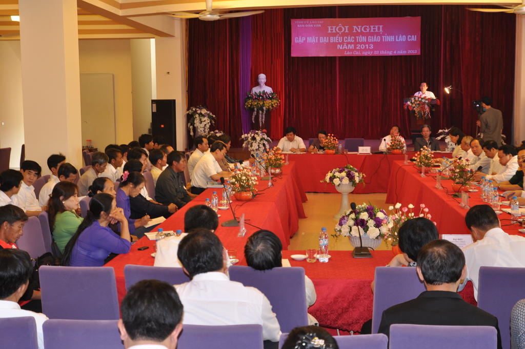 Lao Cai Galaxy Hotel Extérieur photo