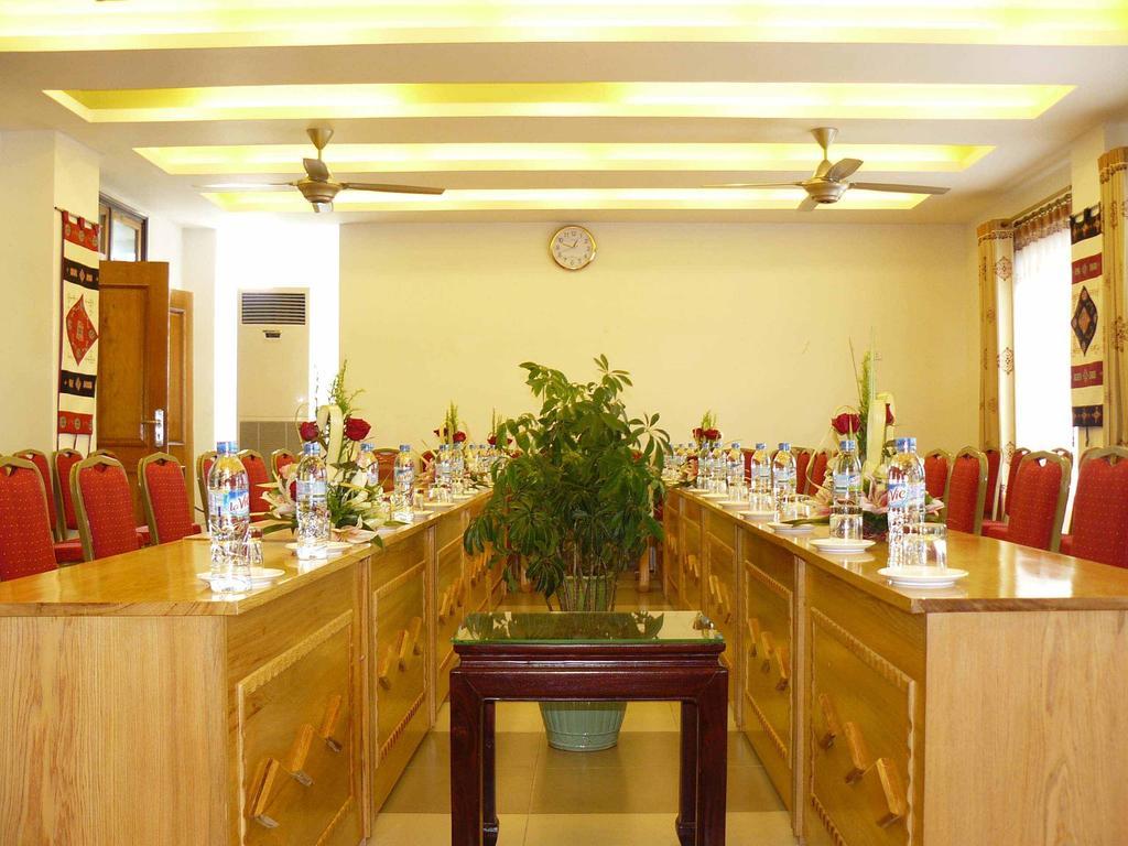 Lao Cai Galaxy Hotel Extérieur photo